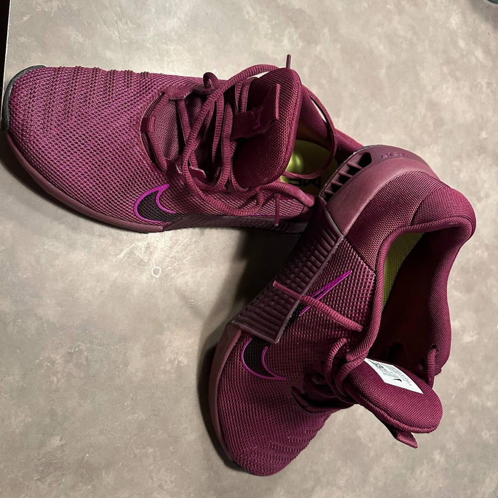 Nike Metcon Raspberry